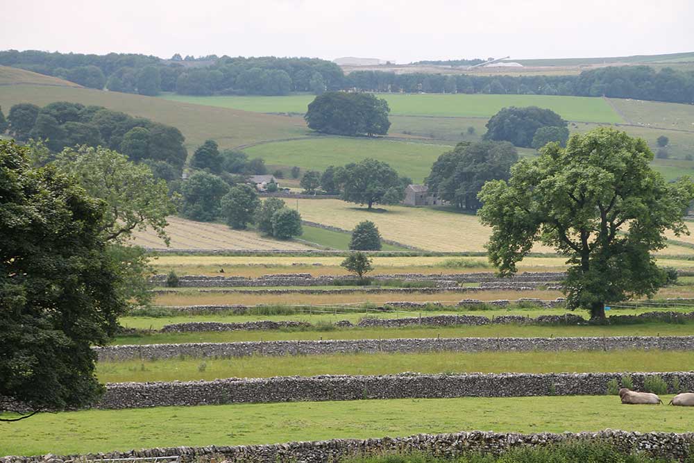 Walk Derbyshire – Chelmorton and Deepdale