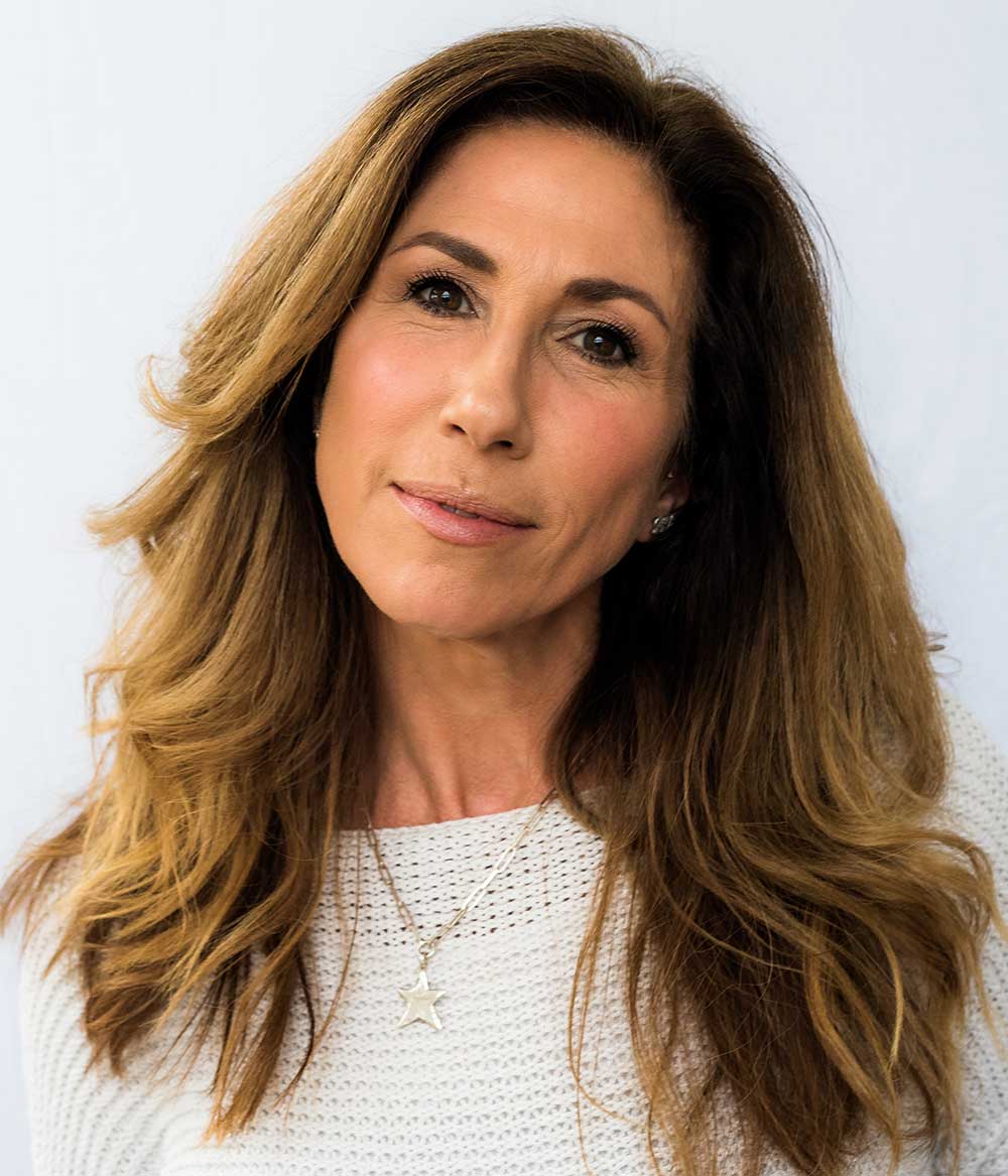 Celebrity Interview – Gaynor Faye