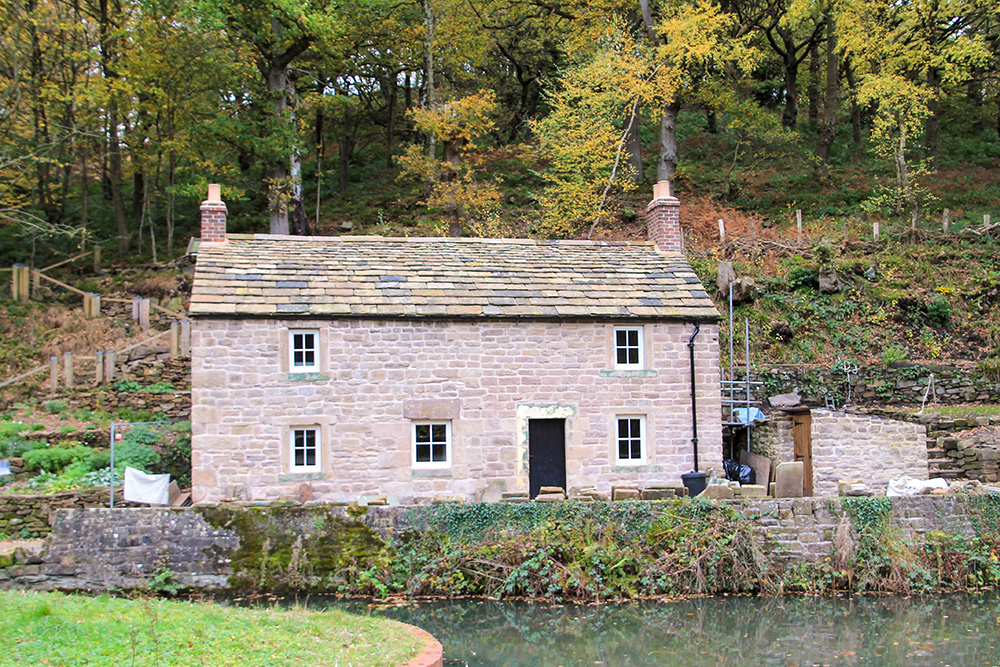 Walk Derbyshire – In the footsteps of Florence Nightingale – The Lady with the Lamp