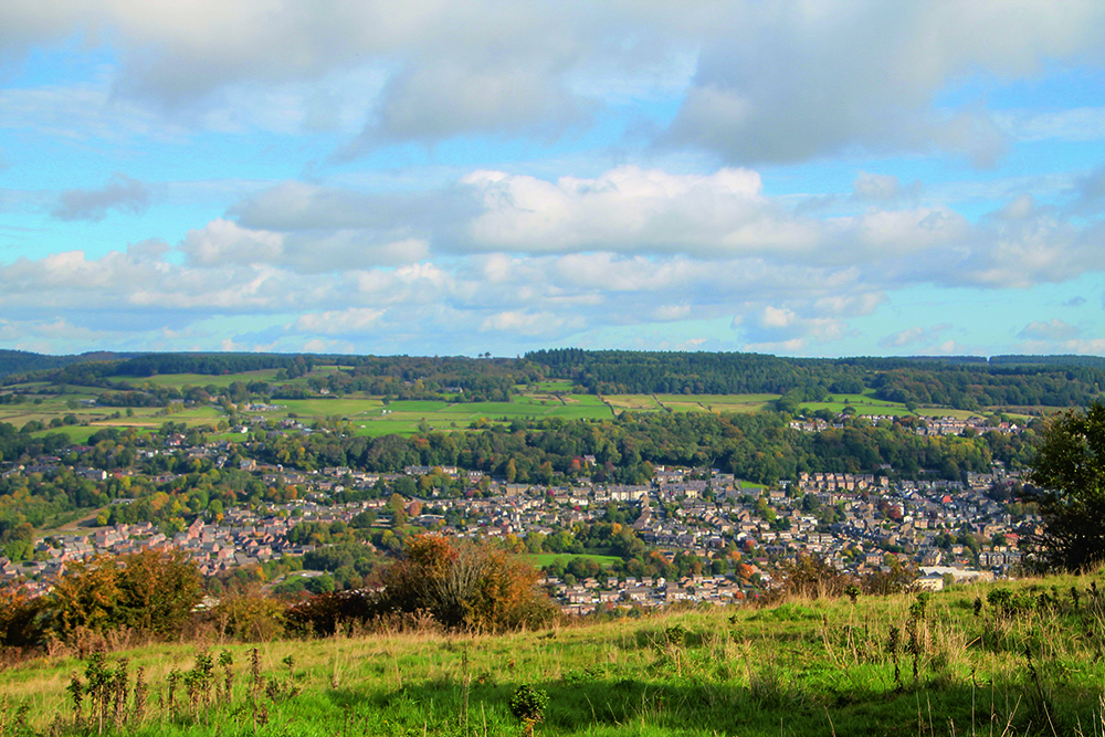 Walk Derbyshire – A Walk to the Bull Ring at Snitterton