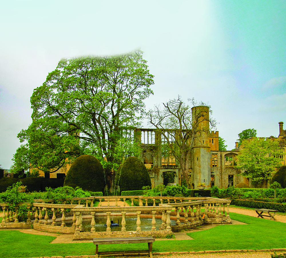 Three Cotswolds Gardens & A Country Park