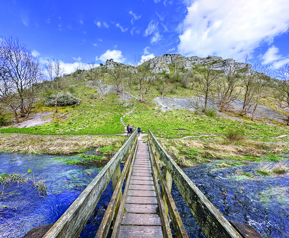 Walk Derbyshire – A Walk Through Upper Lathkill Dale